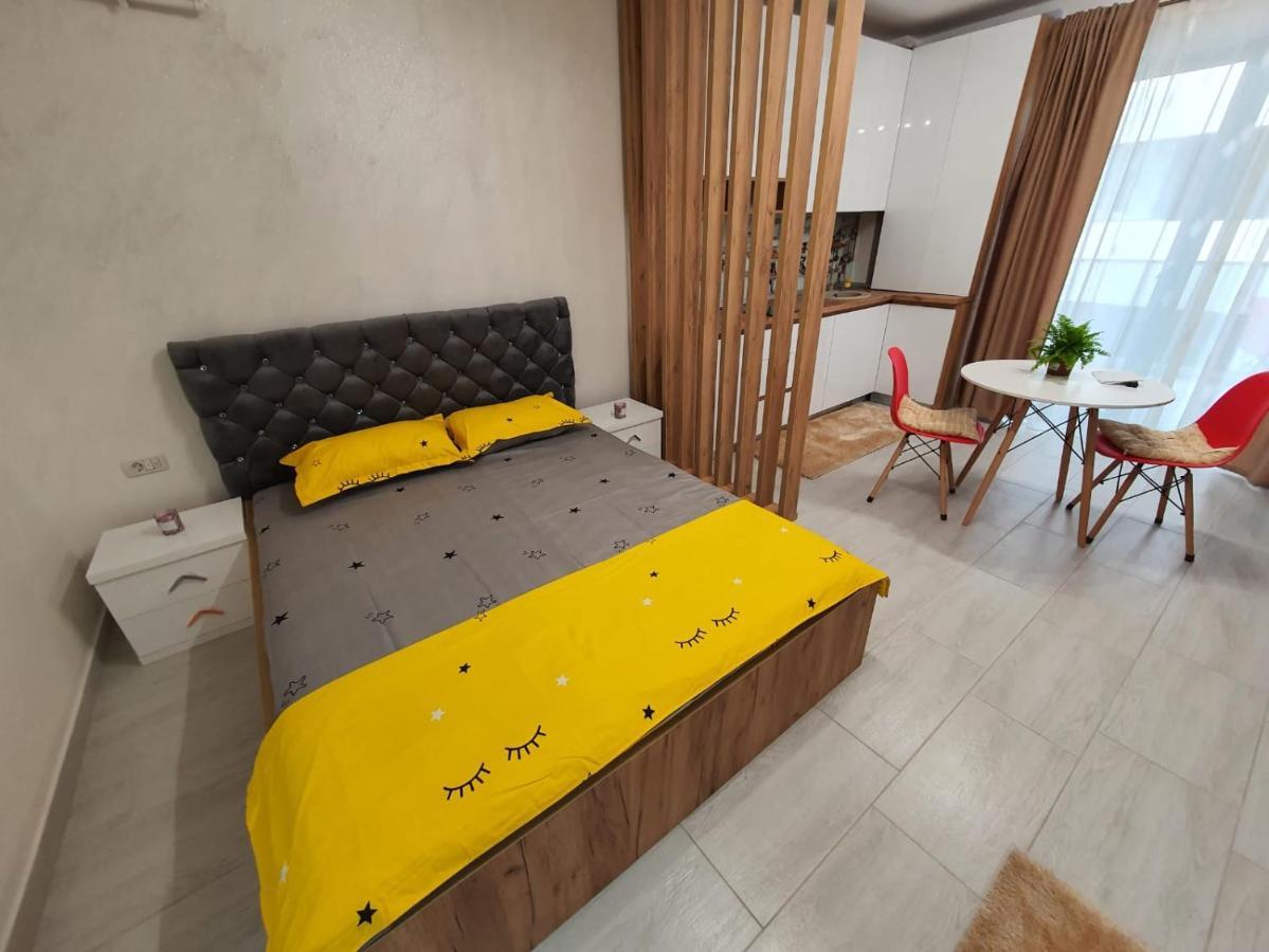 Listone' Apartment 12 Mamaia Nord Navodari Exterior photo
